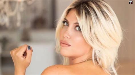 Wanda Nara knows how to brighten the day of her 6 million Instagram followers. The wife of Argentine soccer star Mauro Icardi garners thousands of “likes” regularly with her sultry shots.